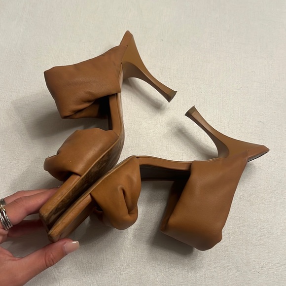 ALOHAS Twist Strap Mule in Tan/Brown Leather - Picture 3 of 8